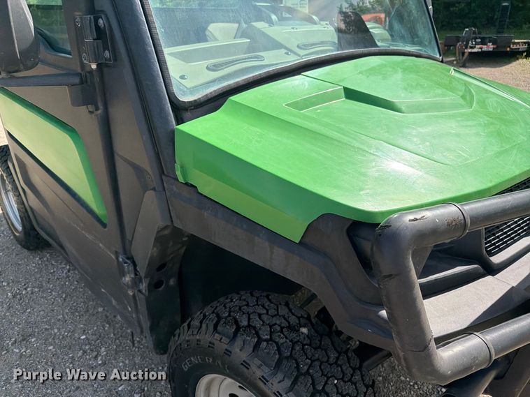 image for item FK0272 2022 John Deere XUV 835R  utility vehicle