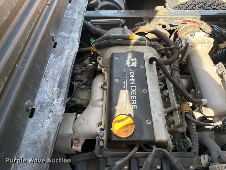 image for item FK0272 2022 John Deere XUV 835R  utility vehicle
