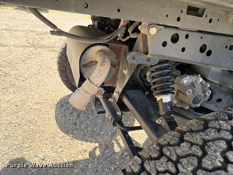 image for item FK0272 2022 John Deere XUV 835R  utility vehicle