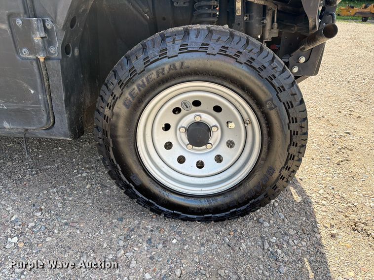 image for item FK0272 2022 John Deere XUV 835R  utility vehicle