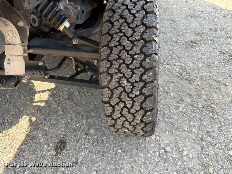image for item FK0272 2022 John Deere XUV 835R  utility vehicle