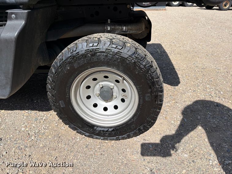 image for item FK0272 2022 John Deere XUV 835R  utility vehicle