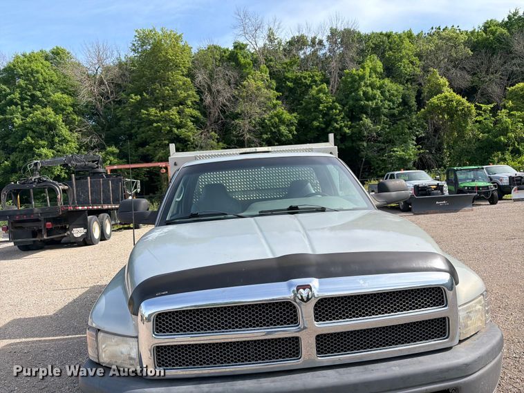 image for item FK0276 1996 Dodge Ram 2500 utility bed pickup truck