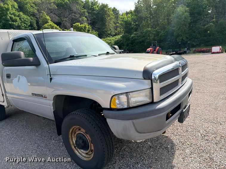 image for item FK0276 1996 Dodge Ram 2500 utility bed pickup truck