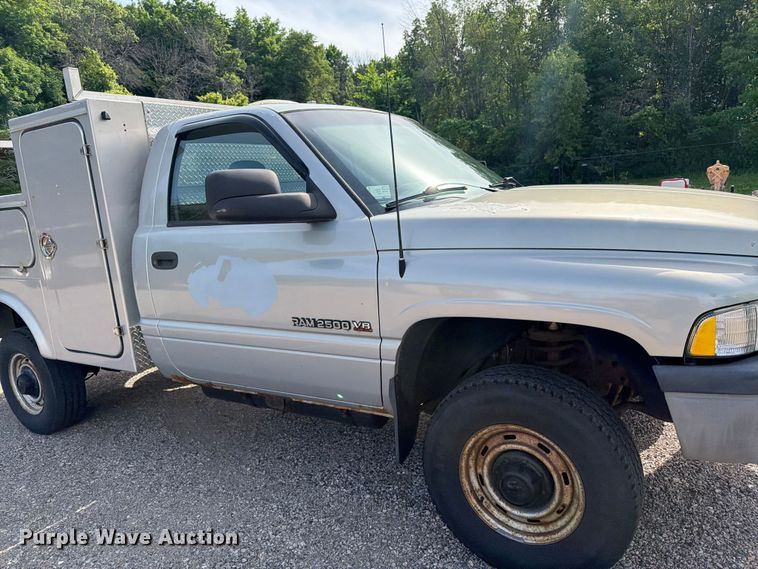 image for item FK0276 1996 Dodge Ram 2500 utility bed pickup truck