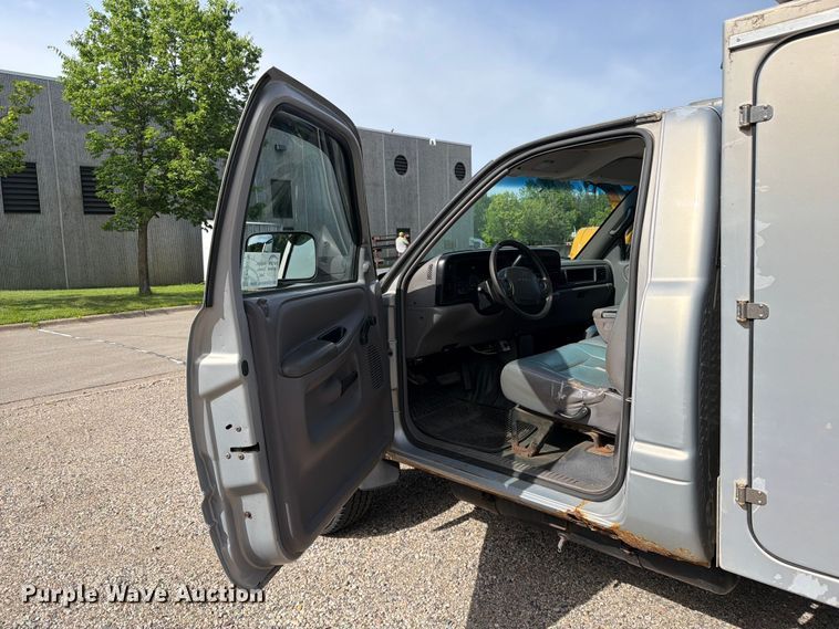 image for item FK0276 1996 Dodge Ram 2500 utility bed pickup truck