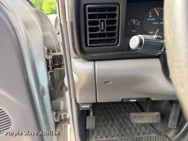 image for item FK0276 1996 Dodge Ram 2500 utility bed pickup truck