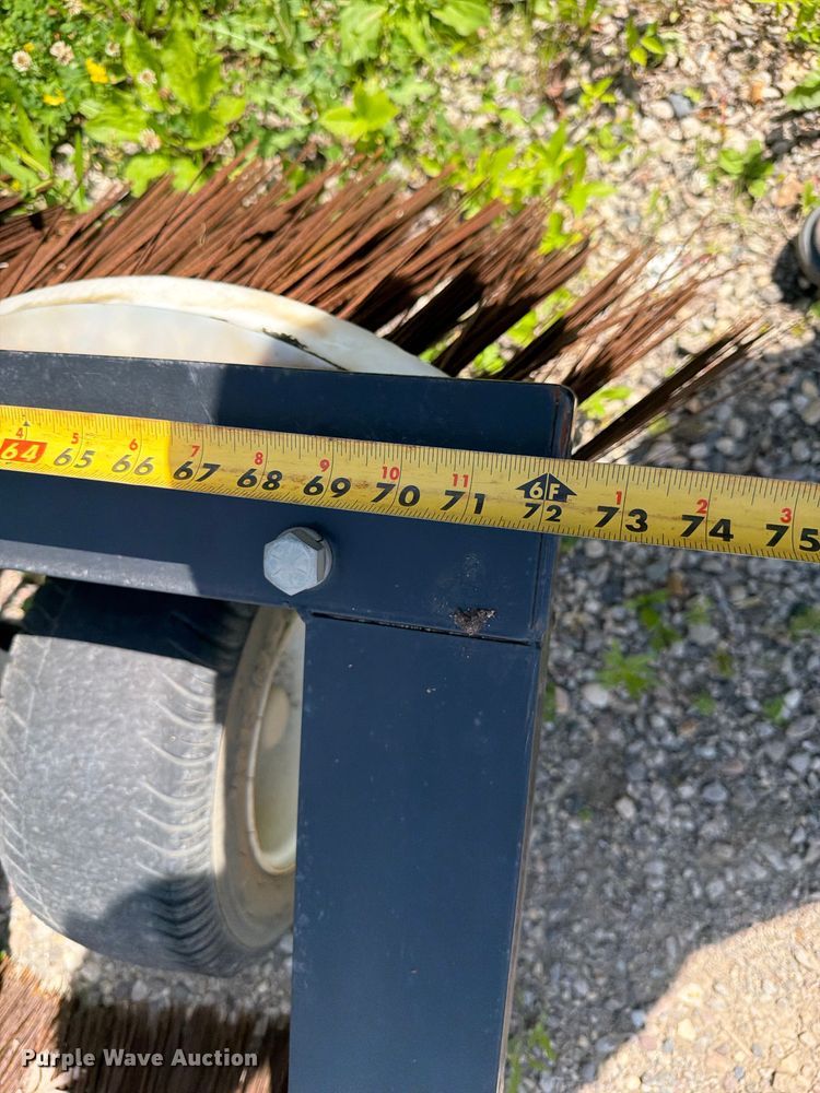 image for item FK0284 Rahn broom