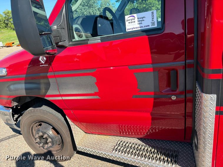 image for item FK0298 2015 Ford E450 ambulance