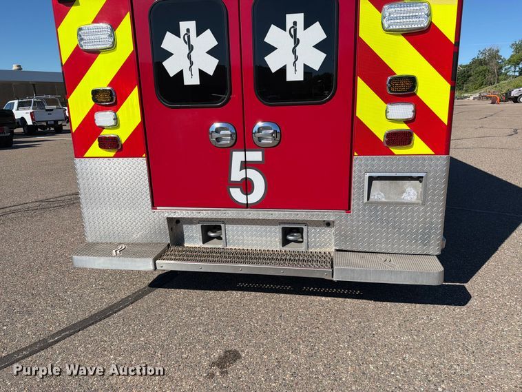 image for item FK0298 2015 Ford E450 ambulance