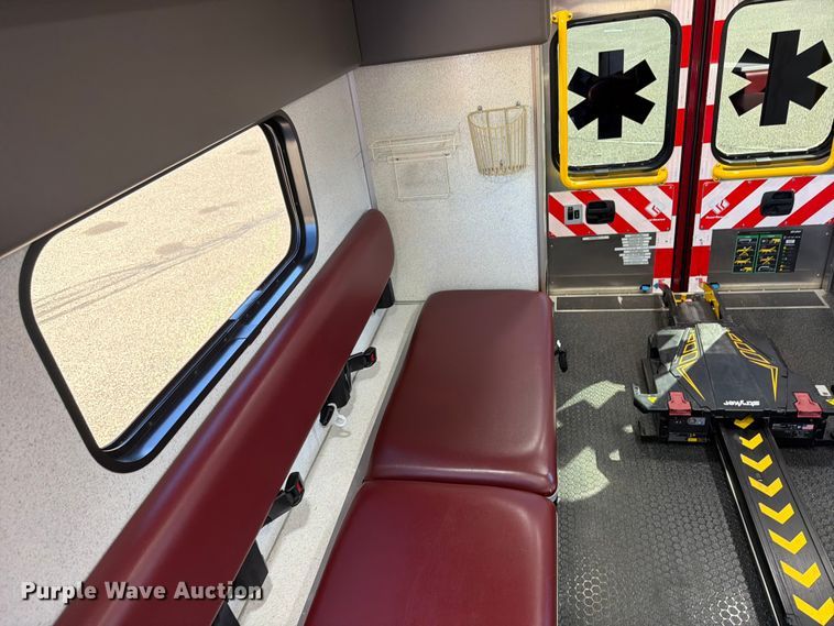 image for item FK0298 2015 Ford E450 ambulance