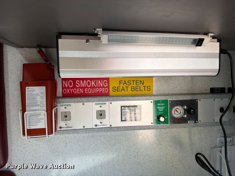 image for item FK0298 2015 Ford E450 ambulance