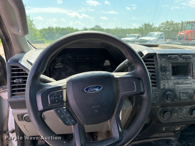 image for item FK3017 2016 Ford F150 XL pickup truck