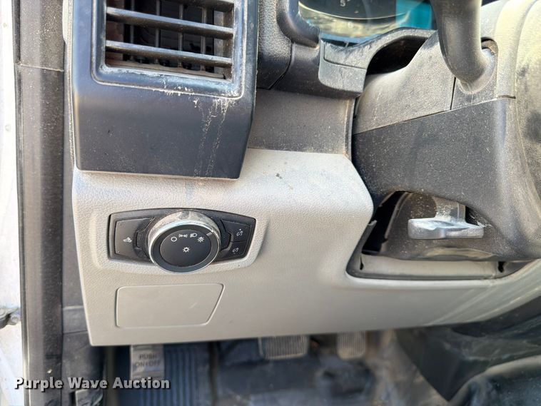 image for item FK3017 2016 Ford F150 XL pickup truck