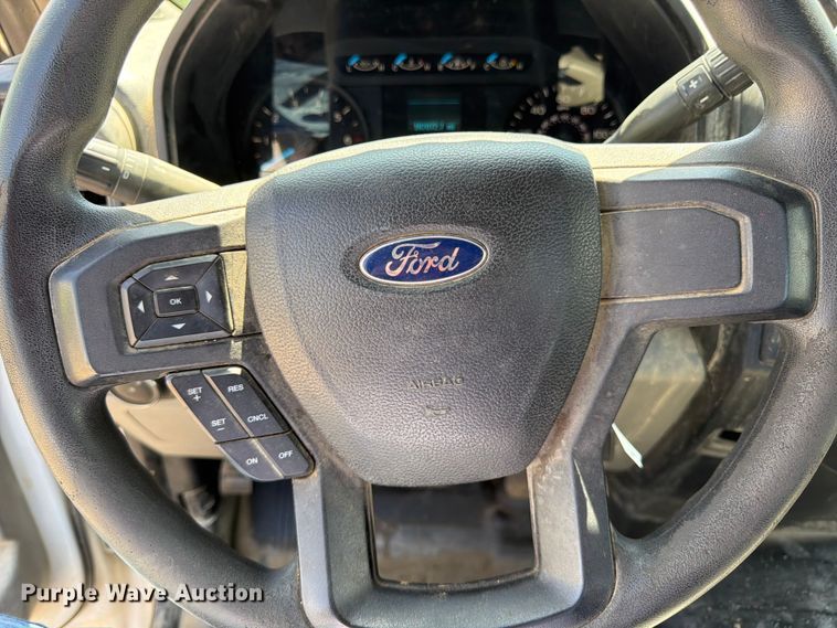 image for item FK3017 2016 Ford F150 XL pickup truck