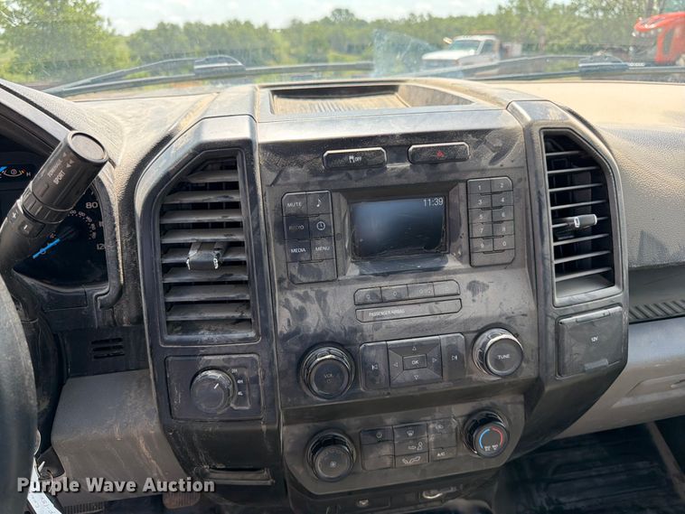 image for item FK3017 2016 Ford F150 XL pickup truck
