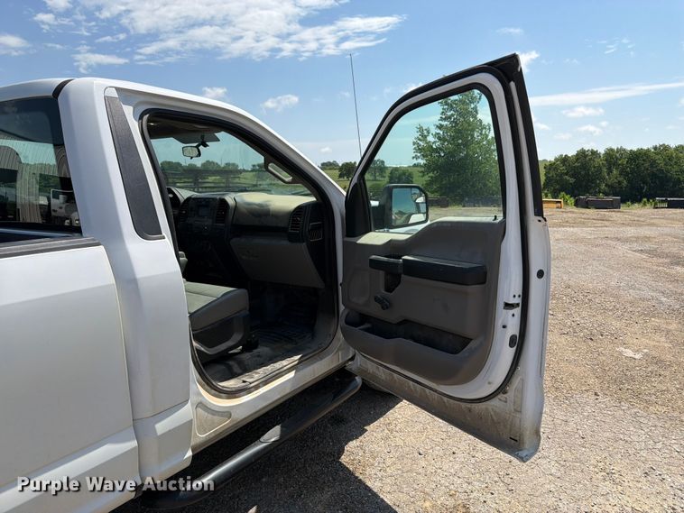 image for item FK3017 2016 Ford F150 XL pickup truck
