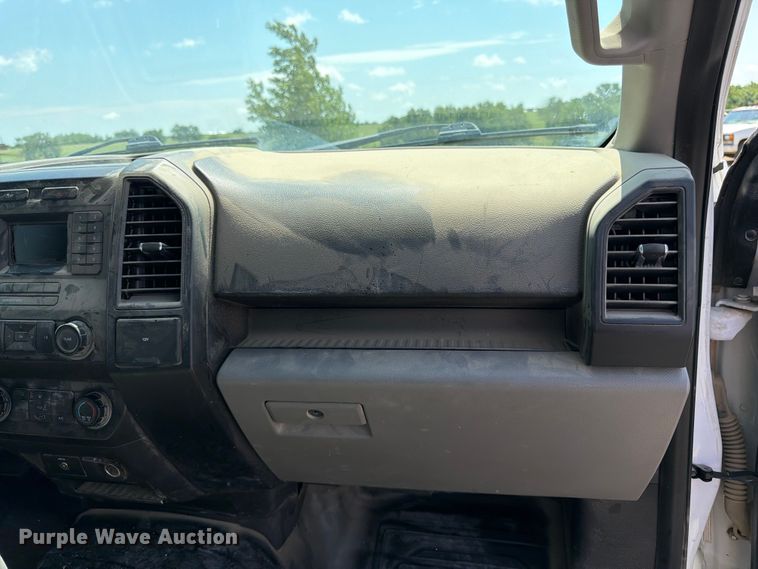 image for item FK3017 2016 Ford F150 XL pickup truck