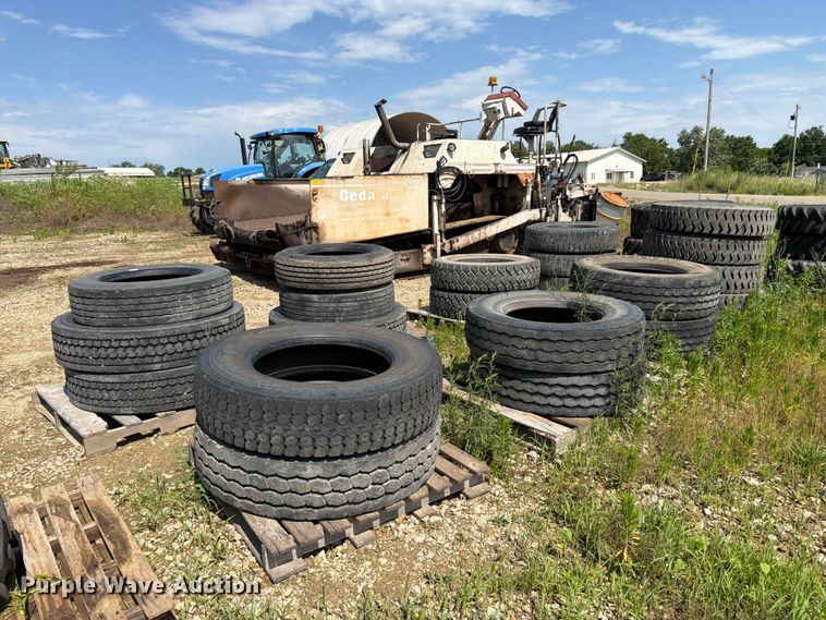 image for item FK3020 Approximately 21 tires