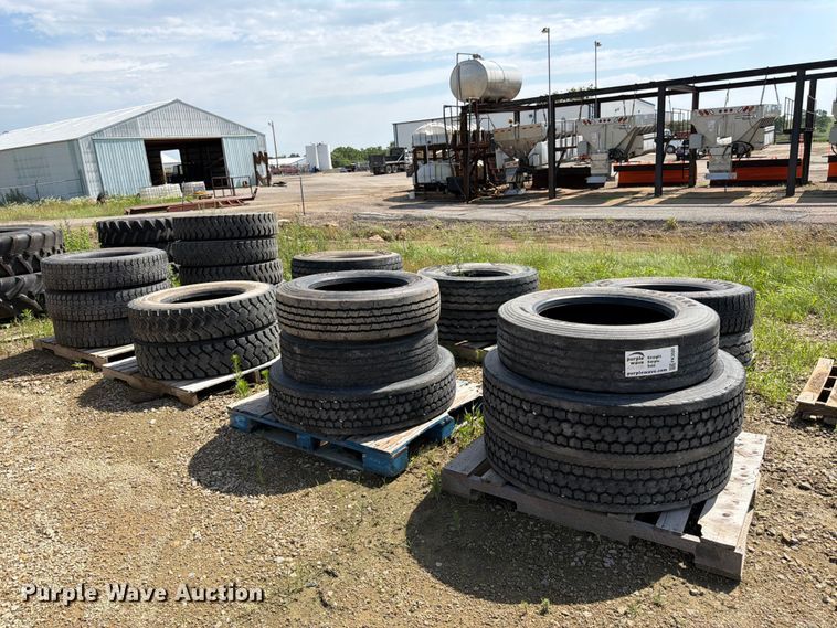 image for item FK3020 Approximately 21 tires