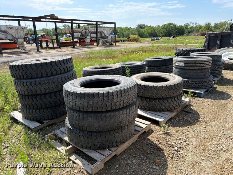 image for item FK3020 Approximately 21 tires