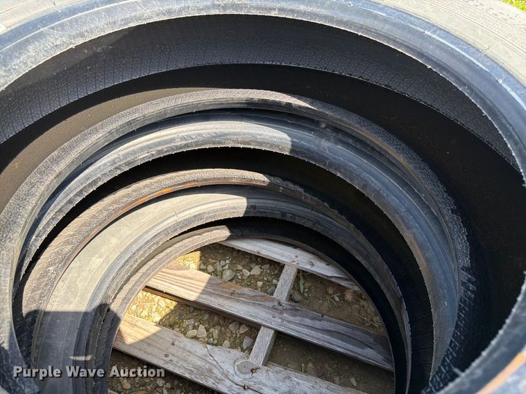 image for item FK3020 Approximately 21 tires