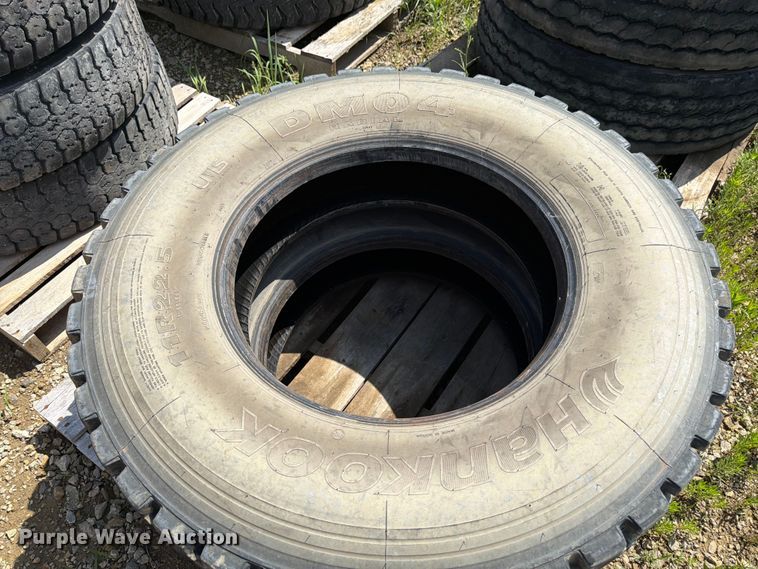 image for item FK3020 Approximately 21 tires