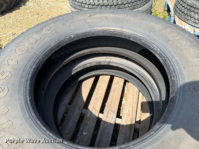 image for item FK3020 Approximately 21 tires