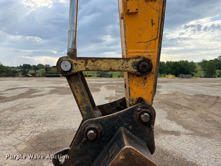 image for item FK3021 2010 Hyundai ROBEX160LC-9 excavator