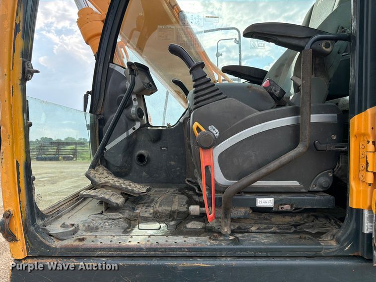 image for item FK3021 2010 Hyundai ROBEX160LC-9 excavator
