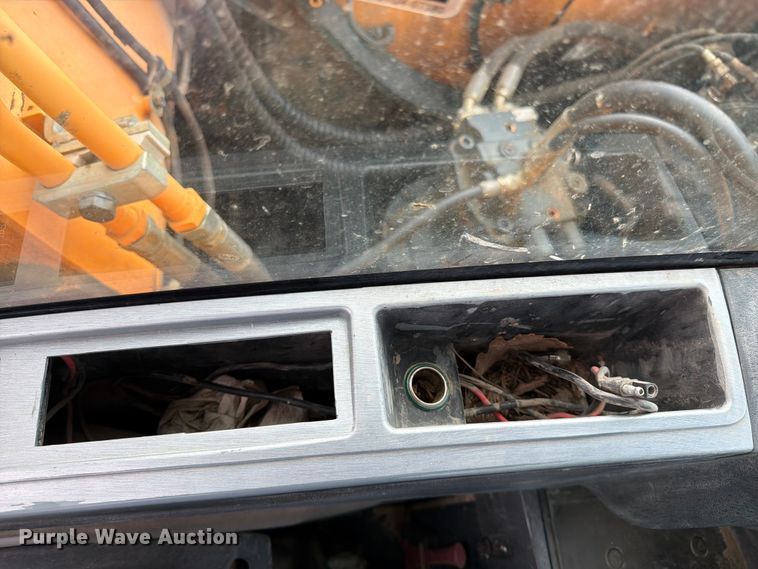 image for item FK3021 2010 Hyundai ROBEX160LC-9 excavator