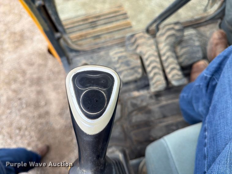 image for item FK3021 2010 Hyundai ROBEX160LC-9 excavator
