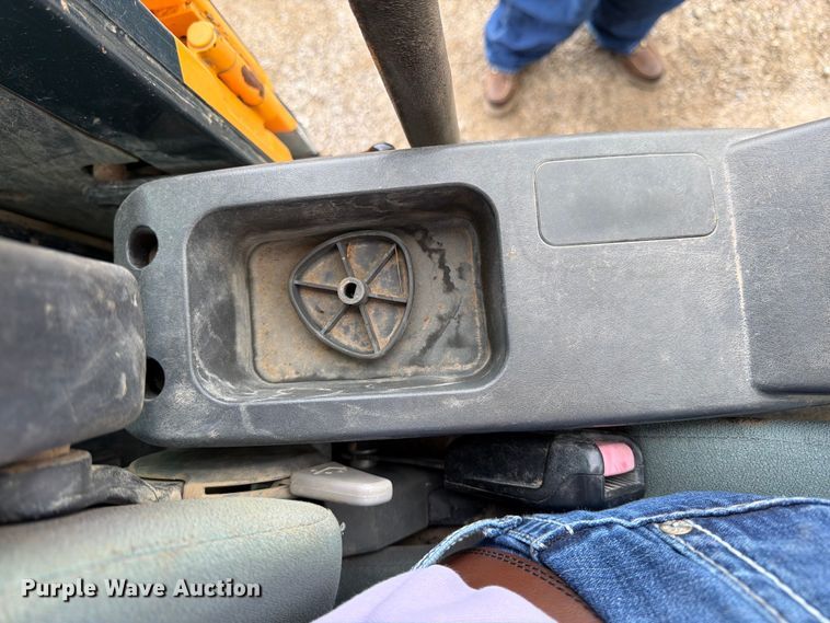 image for item FK3021 2010 Hyundai ROBEX160LC-9 excavator