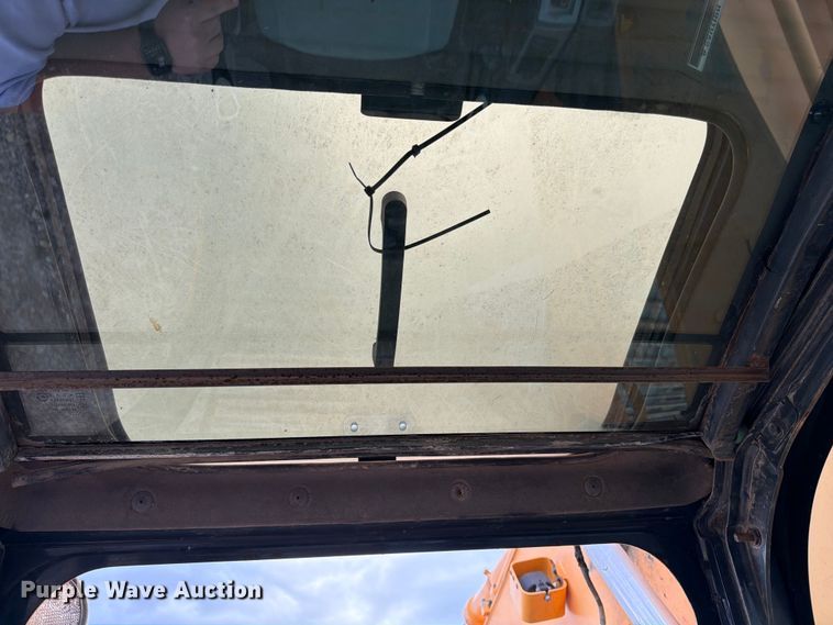 image for item FK3021 2010 Hyundai ROBEX160LC-9 excavator