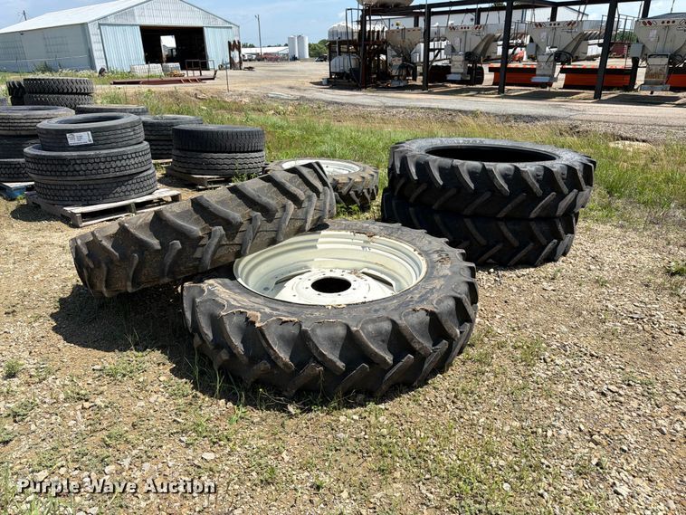 image for item FK3023 Approximately 10 tires