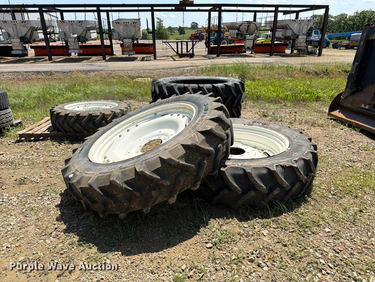 image for item FK3023 Approximately 10 tires