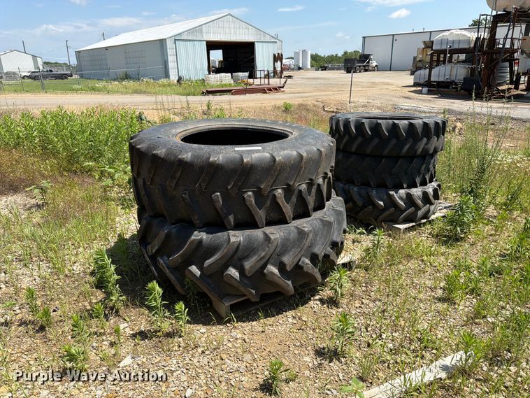 image for item FK3023 Approximately 10 tires