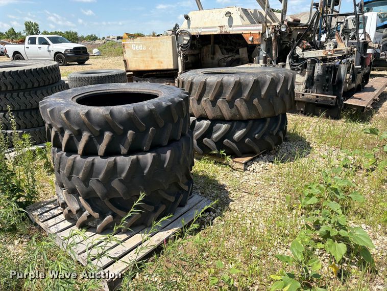 image for item FK3023 Approximately 10 tires