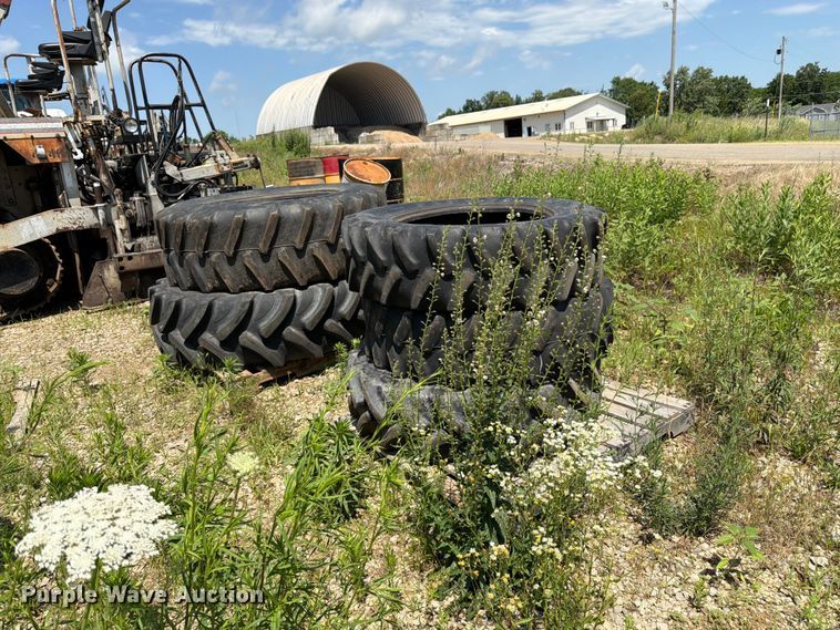 image for item FK3023 Approximately 10 tires