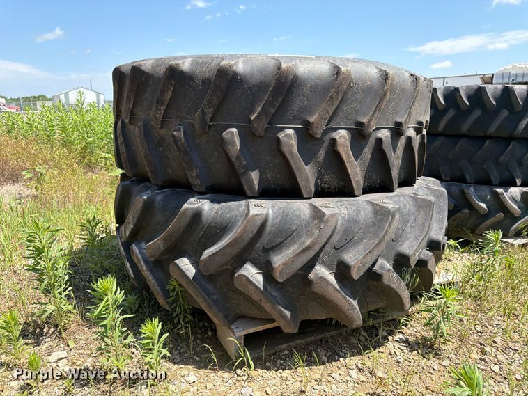 image for item FK3023 Approximately 10 tires