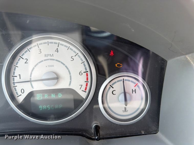 image for item FK3074 2010 Chrysler Town And Country LX van