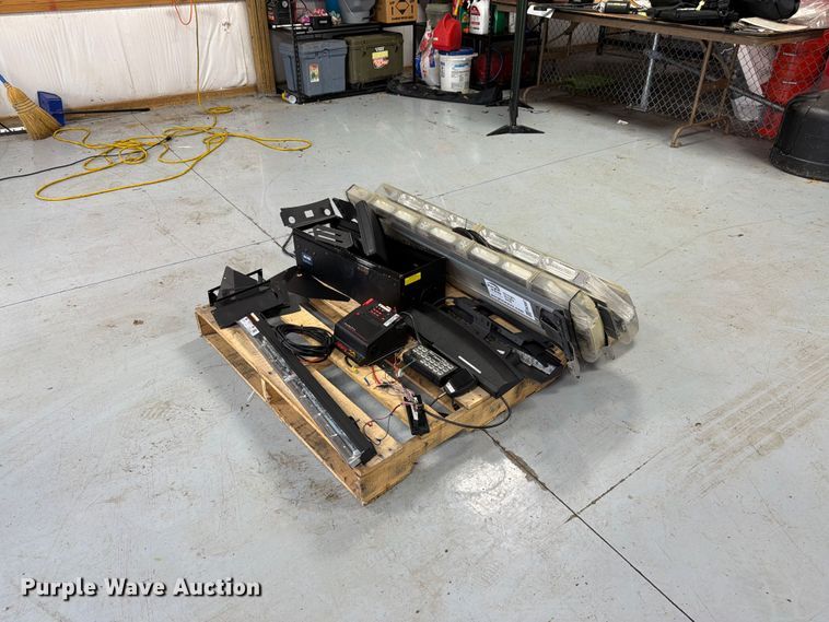 image for item FK3087 Law enforcement equipment