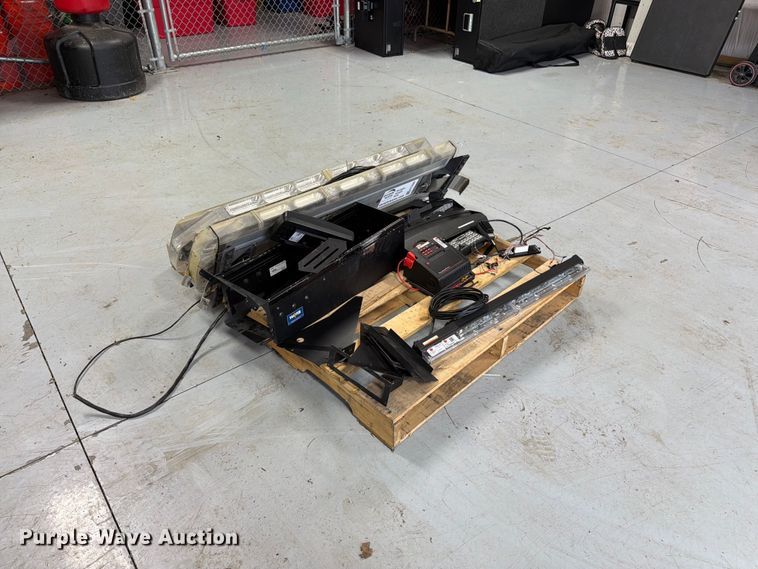 image for item FK3087 Law enforcement equipment