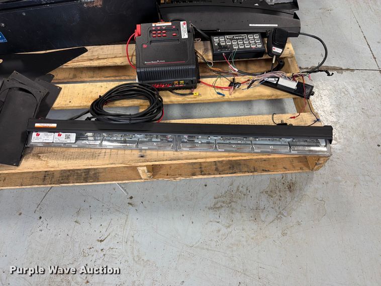image for item FK3087 Law enforcement equipment