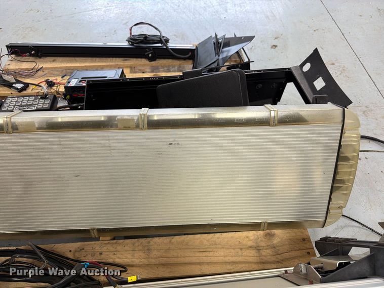 image for item FK3087 Law enforcement equipment
