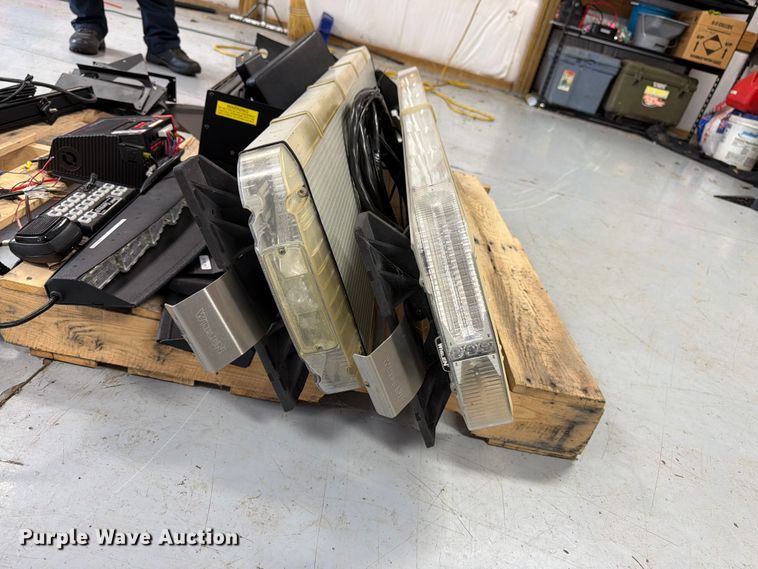 image for item FK3087 Law enforcement equipment