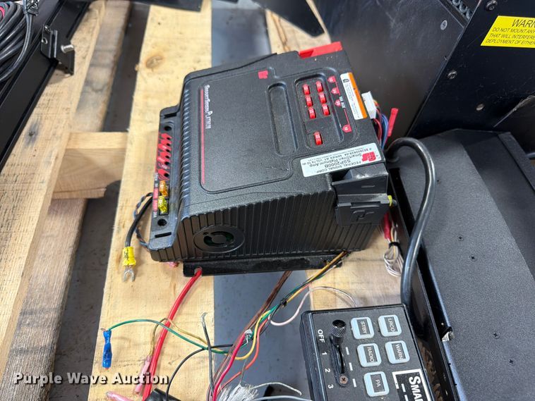 image for item FK3087 Law enforcement equipment