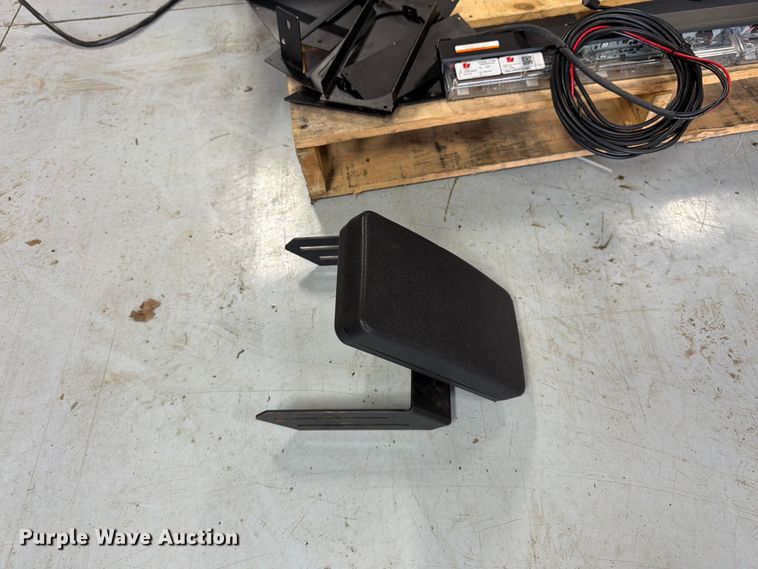 image for item FK3087 Law enforcement equipment