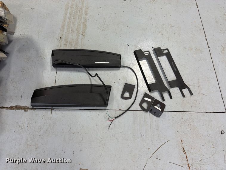 image for item FK3087 Law enforcement equipment