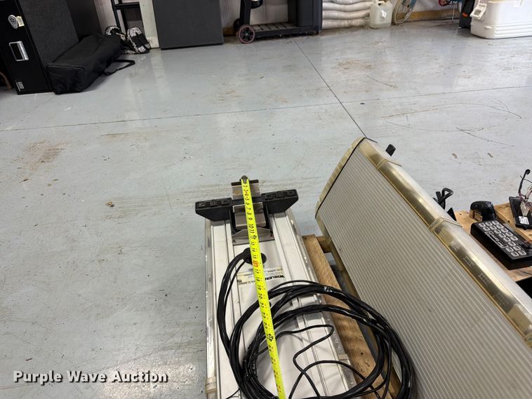image for item FK3087 Law enforcement equipment